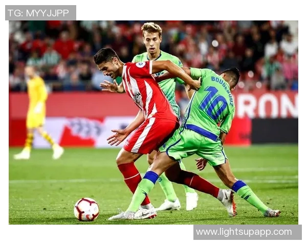 中日德兰迎战利物浦期待一场精彩的欧战对决与激情碰撞